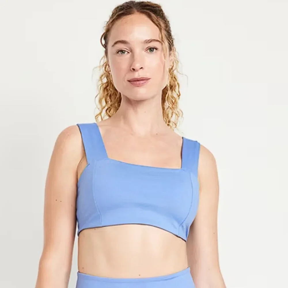 Old Navy Light Support CloudComfy Bandeau Sports Bra in LIGHTHOUSE (M) NWT!